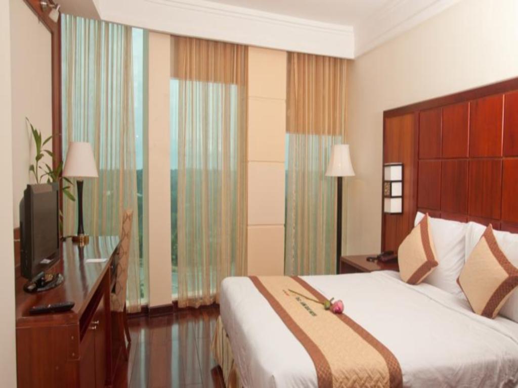 Dlgl - Dung Quat Hotel Куангнгай Экстерьер фото