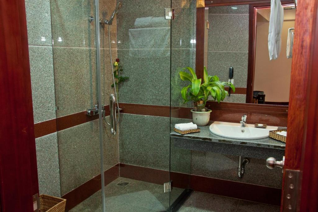 Dlgl - Dung Quat Hotel Куангнгай Номер фото